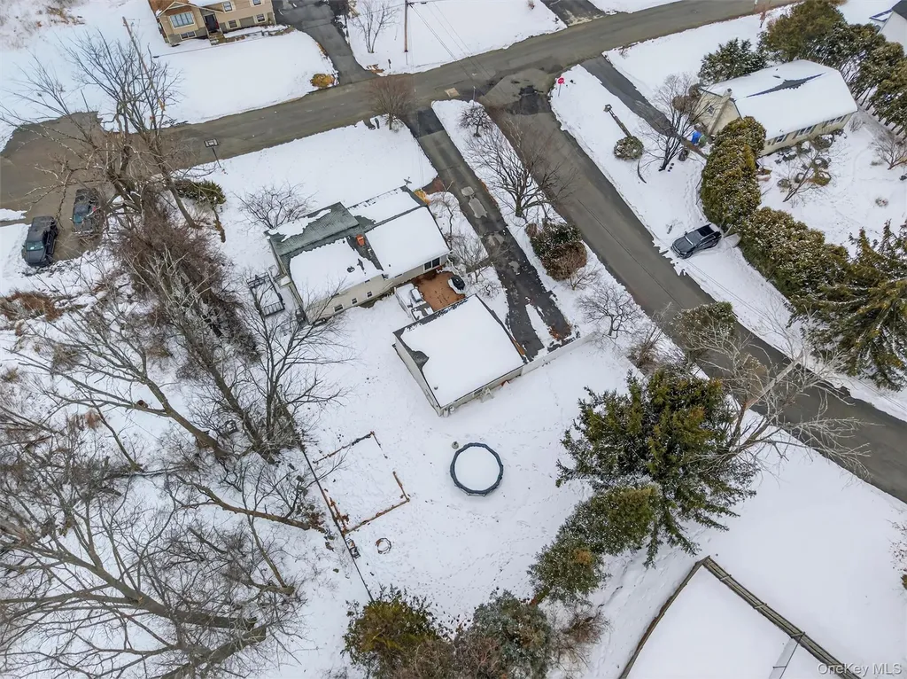 85 Farries Avenue Florida NY 10921