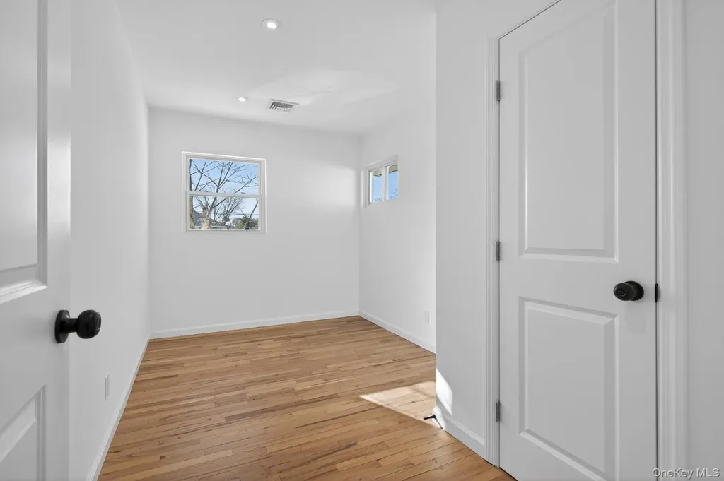 2675 Anthony Avenue Bellmore NY 11710
