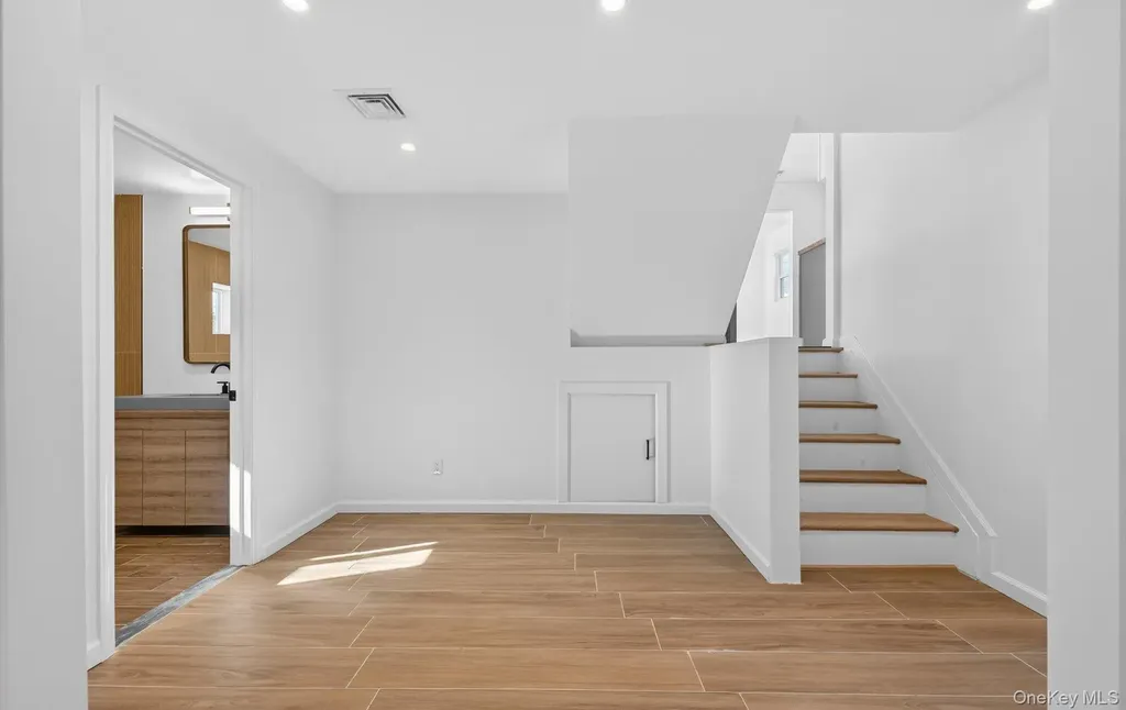 2675 Anthony Avenue Bellmore NY 11710