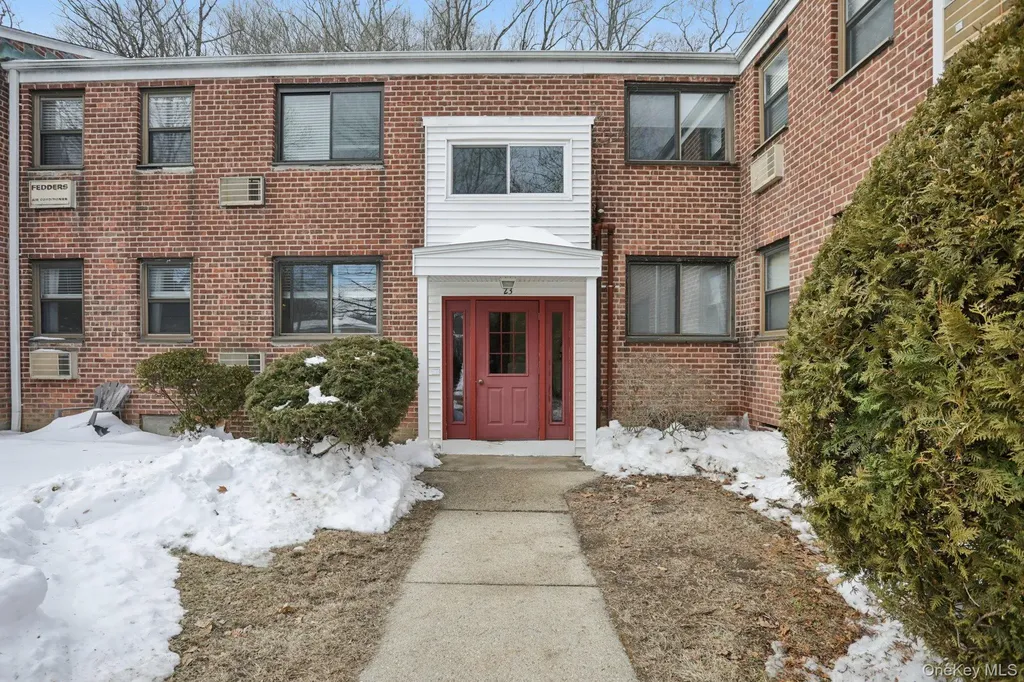23 Lawrence Drive White Plains NY 10603