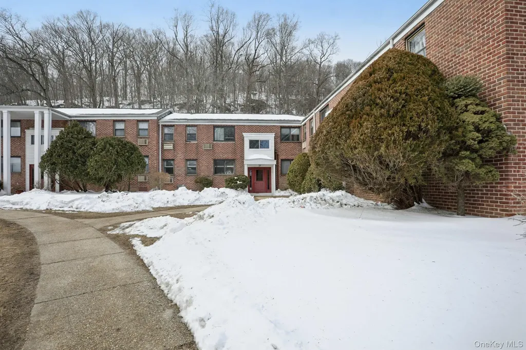 23 Lawrence Drive White Plains NY 10603