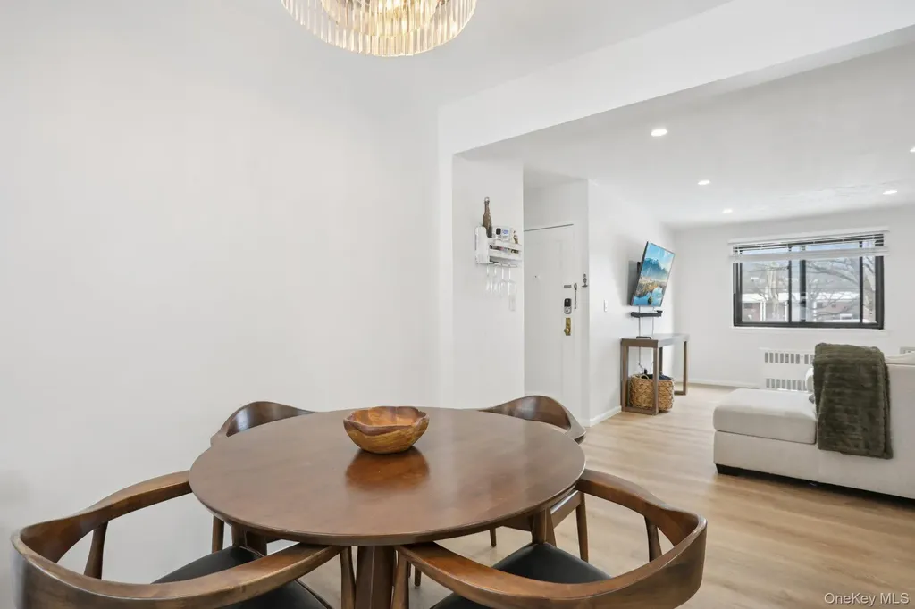 23 Lawrence Drive White Plains NY 10603