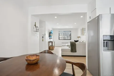 23 Lawrence Drive White Plains NY 10603
