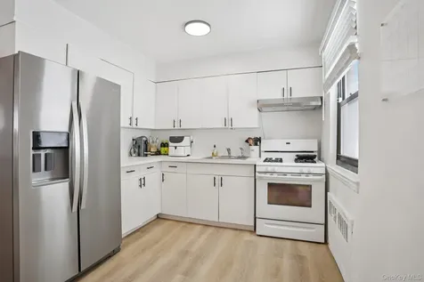 23 Lawrence Drive White Plains NY 10603