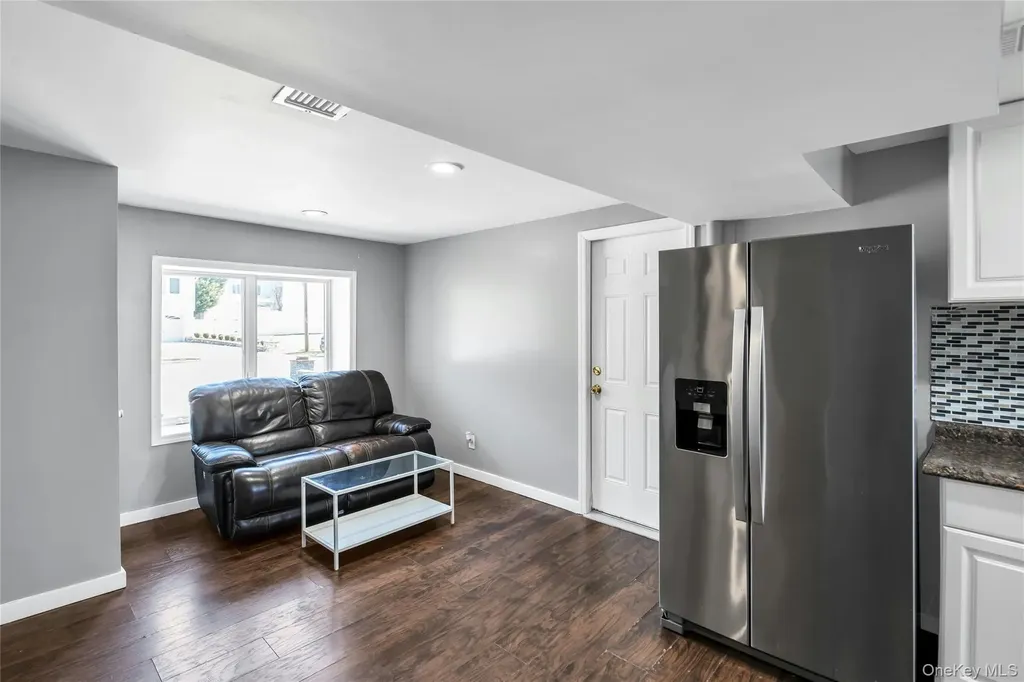 15 Fairway Drive Old Bethpage NY 11804