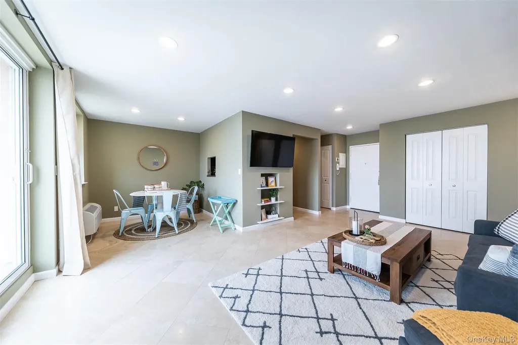 2 Richmond Road Lido Beach NY 11561