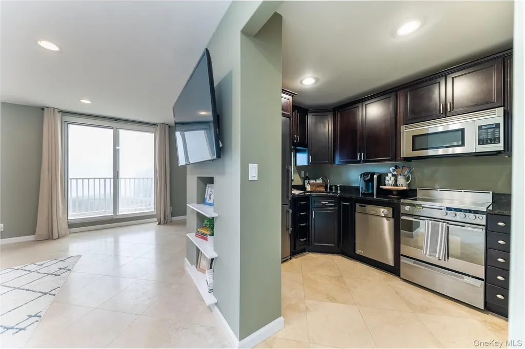 2 Richmond Road Lido Beach NY 11561