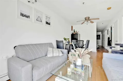 34-46 10th Street Astoria NY 11106