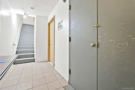 34-46 10th Street Astoria NY 11106
