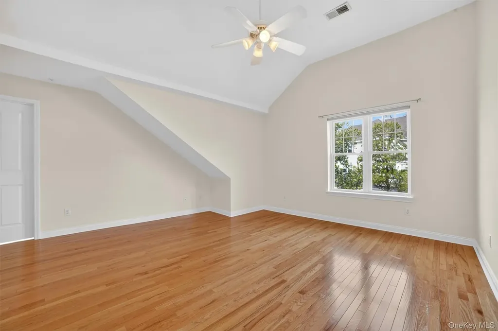 107 Winding Ridge Road White Plains NY 10603