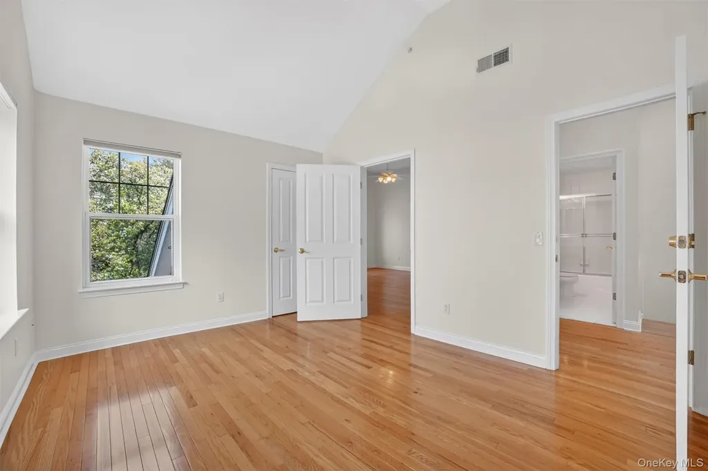 107 Winding Ridge Road White Plains NY 10603