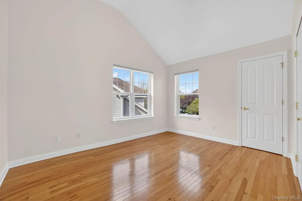 107 Winding Ridge Road White Plains NY 10603