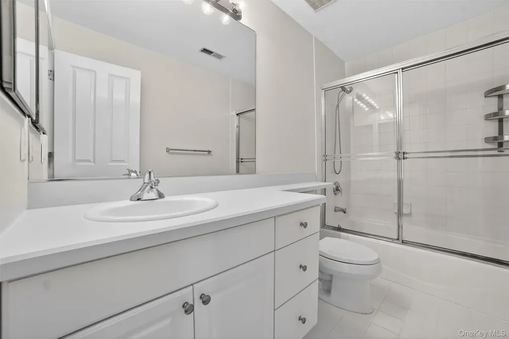 107 Winding Ridge Road White Plains NY 10603