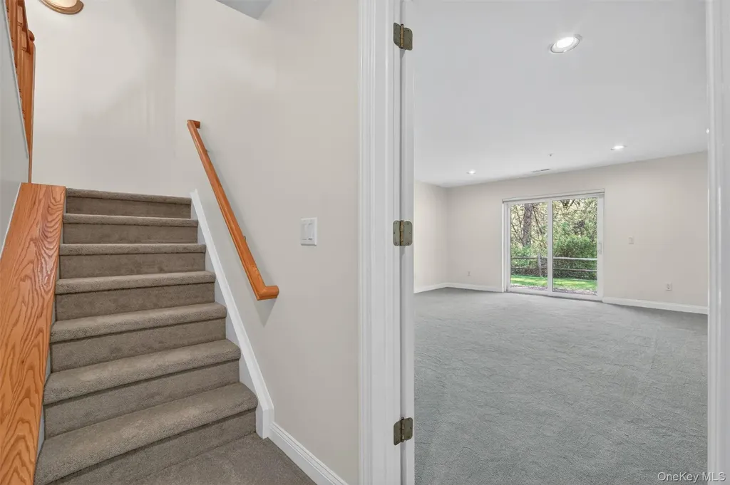107 Winding Ridge Road White Plains NY 10603