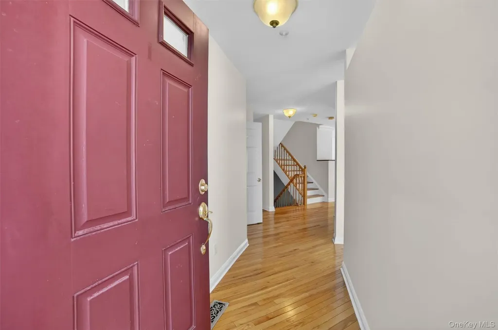 107 Winding Ridge Road White Plains NY 10603
