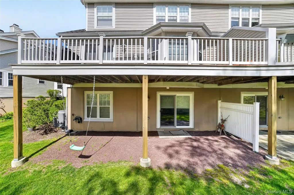 107 Winding Ridge Road White Plains NY 10603