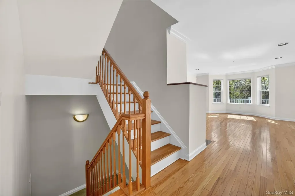 107 Winding Ridge Road White Plains NY 10603