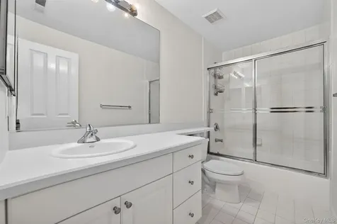 107 Winding Ridge Road White Plains NY 10603