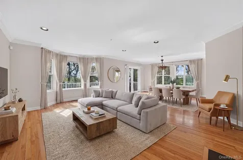 107 Winding Ridge Road White Plains NY 10603
