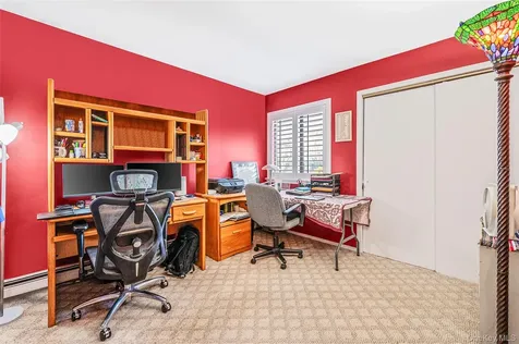 10 Alpine Court Smithtown NY 11787