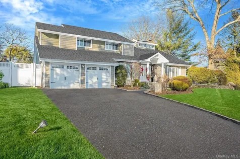 10 Alpine Court Smithtown NY 11787