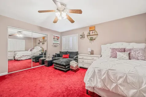10 Alpine Court Smithtown NY 11787