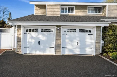 10 Alpine Court Smithtown NY 11787