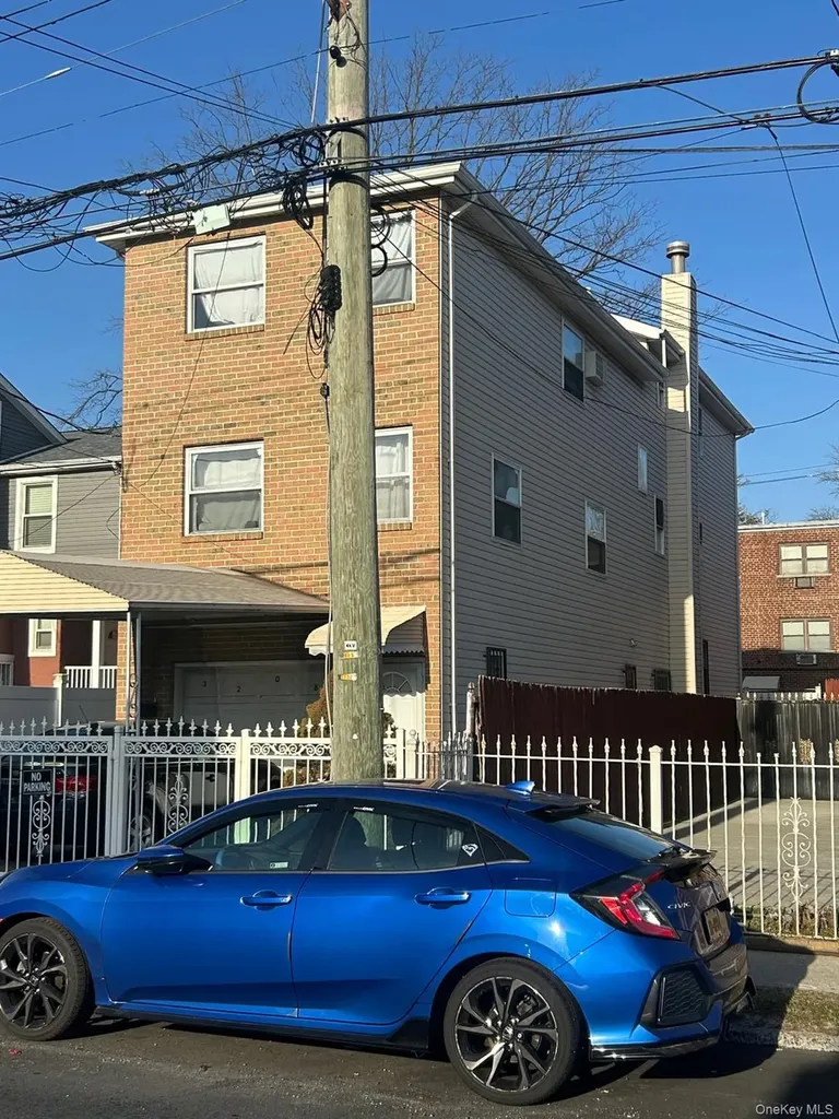 3208 Ely Avenue Bronx NY 10469