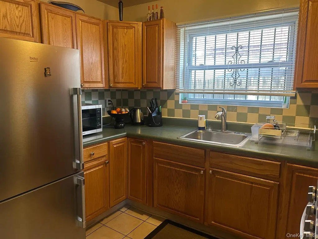 3208 Ely Avenue Bronx NY 10469