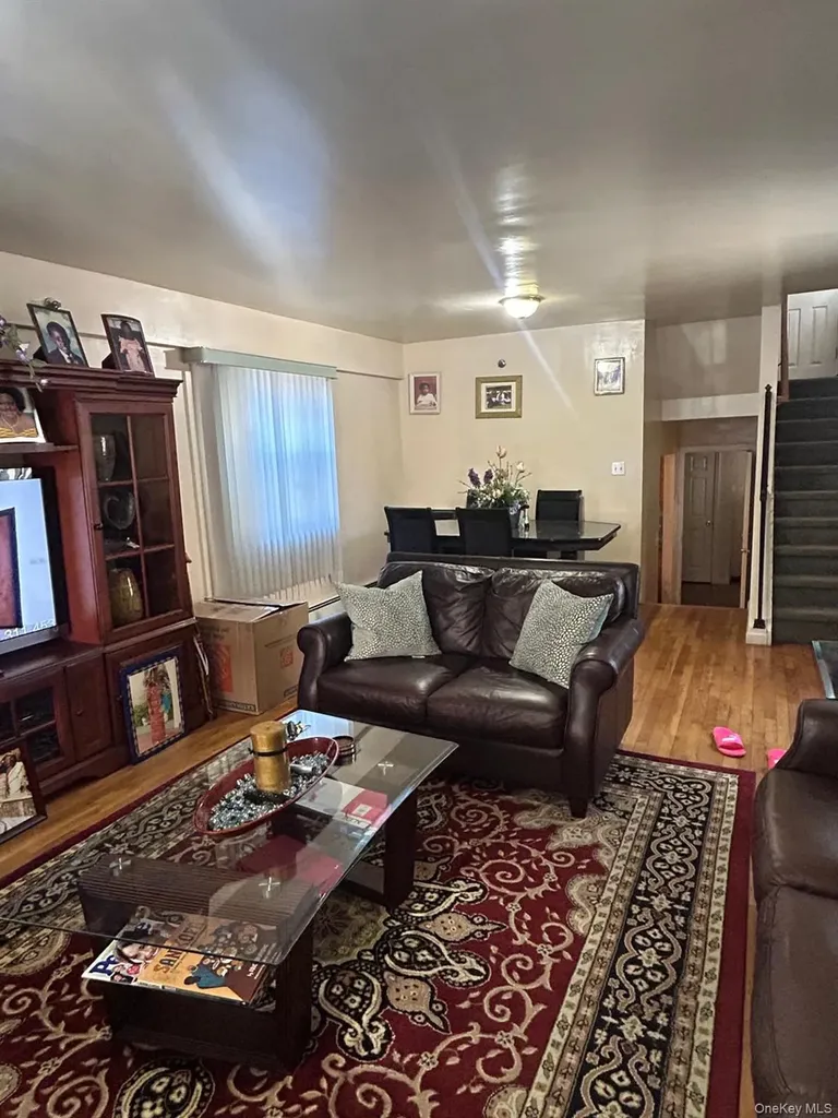 3208 Ely Avenue Bronx NY 10469