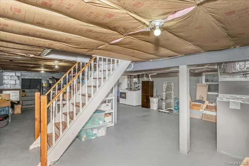 815 S 4th Street Lindenhurst NY 11757