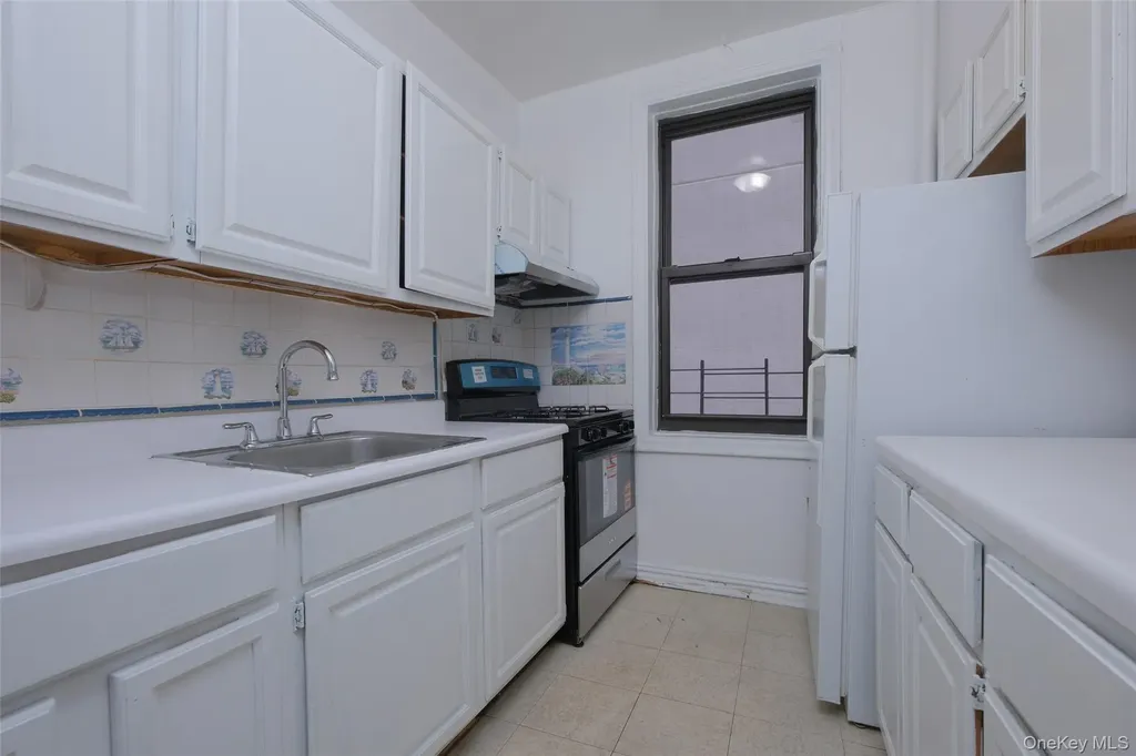 340 E Mosholu Parkway S Bronx NY 10458