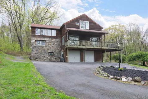 16 Oskar Drive Mahopac NY 10541