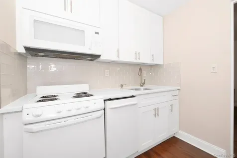 12 Old Mamaroneck Road White Plains NY 10605