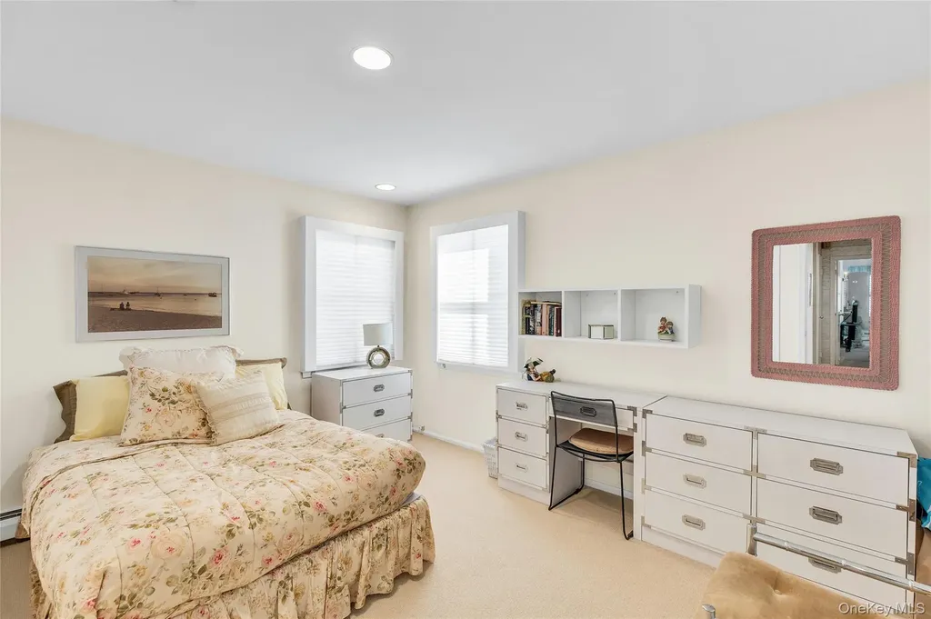 61 Hofstra Drive Plainview NY 11803