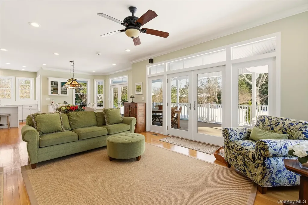 6 Empire Court Dix Hills NY 11746