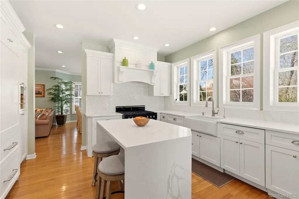 6 Empire Court Dix Hills NY 11746