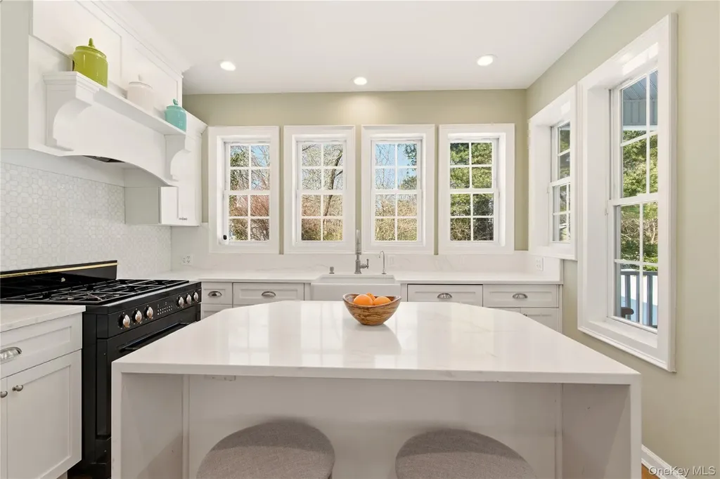 6 Empire Court Dix Hills NY 11746