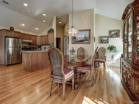 17 Constitution Court Tuxedo Park NY 10987
