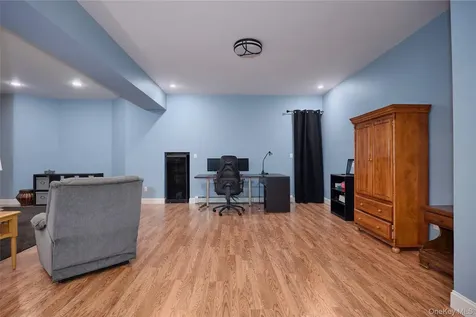 17 Constitution Court Tuxedo Park NY 10987