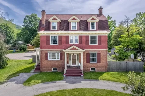 831 Wolcott Avenue Beacon NY 12508