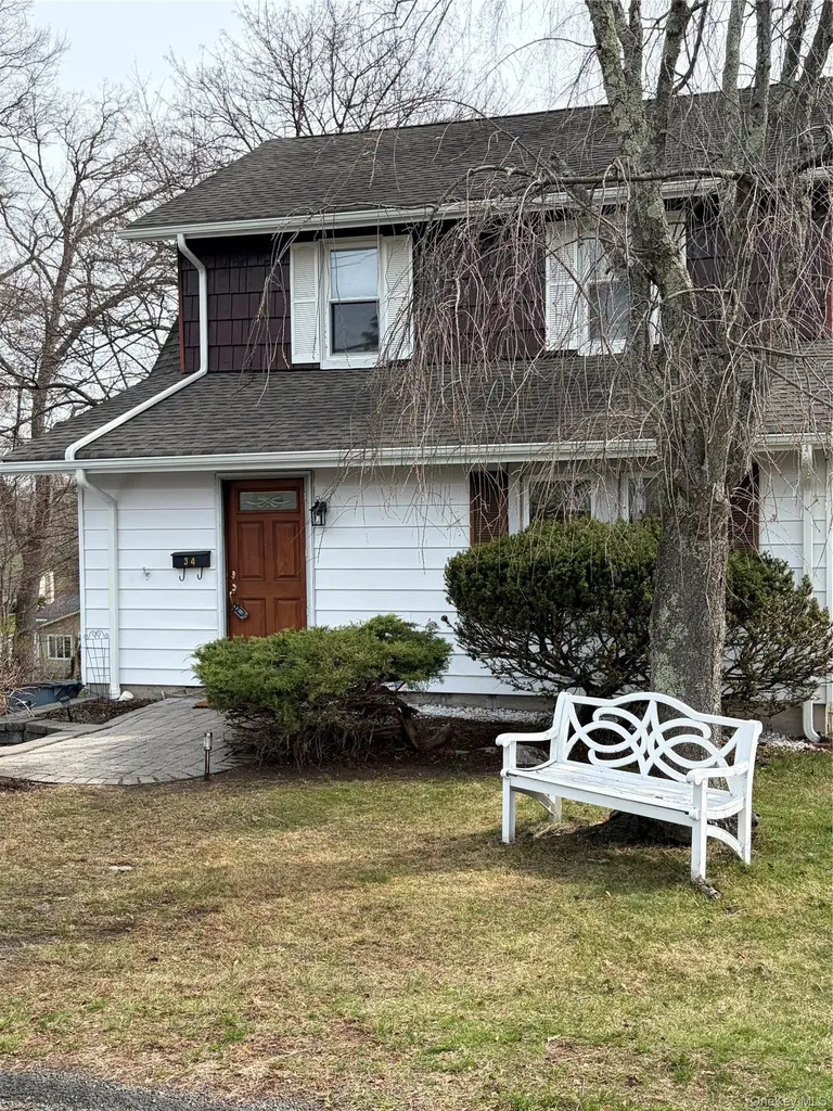 34 Mountainview Avenue Pearl River NY 10965