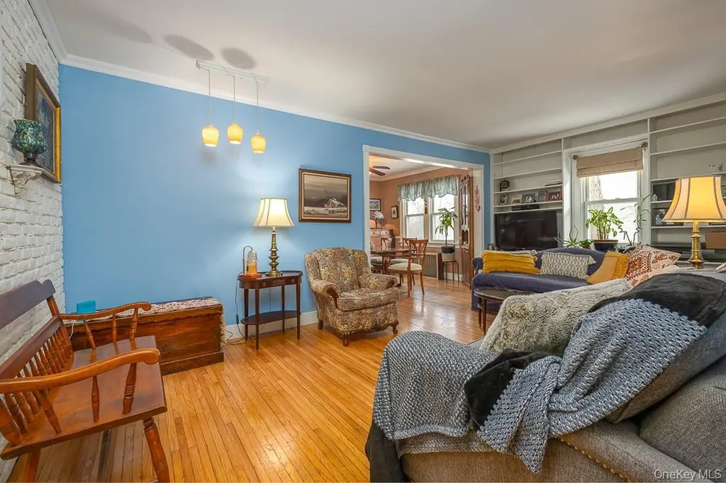 34 Mountainview Avenue Pearl River NY 10965