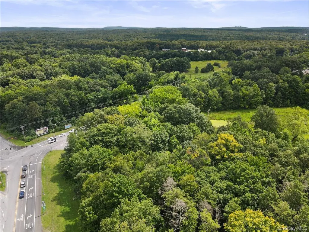 Beckrick Drive Rhinebeck NY 12572