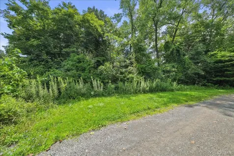 Beckrick Drive Rhinebeck NY 12572