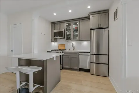 640 Pelham Road New Rochelle NY 10805