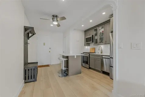 640 Pelham Road New Rochelle NY 10805