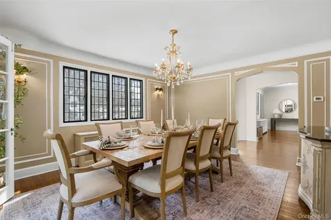 103 Aviemore Drive New Rochelle NY 10804