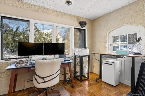 103 Aviemore Drive New Rochelle NY 10804