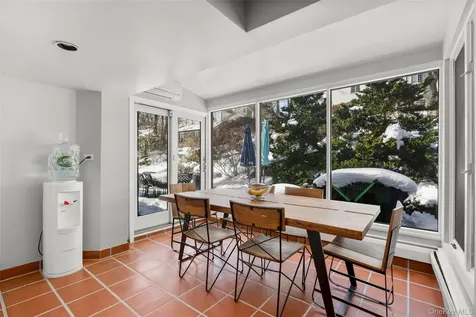 103 Aviemore Drive New Rochelle NY 10804